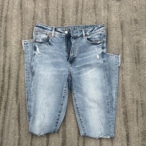 American Eagle Outfitters Light Blue Boyfriend Jeans